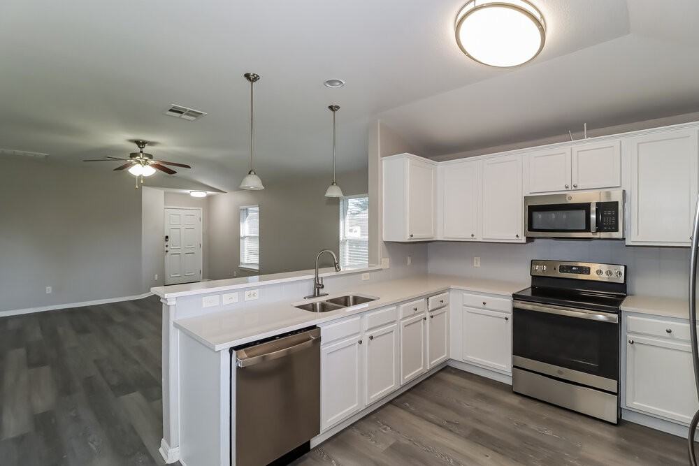 223 Legends of Hutto Trail - Photo 7 of 16