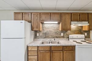 featured image of 912 N State Rd