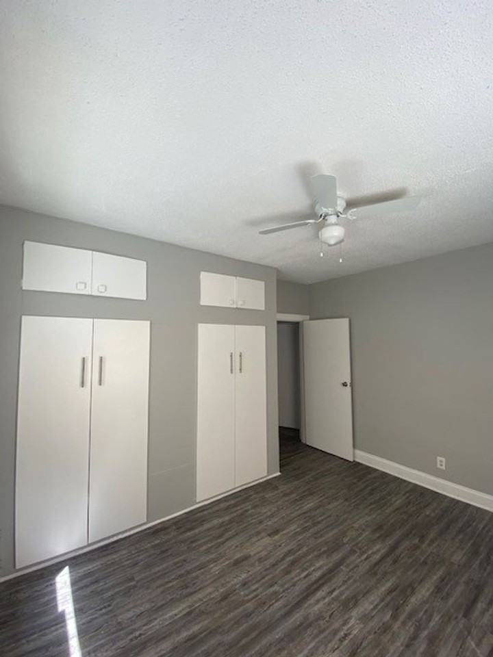 4424 9th Avenue South - Photo 7 of 17