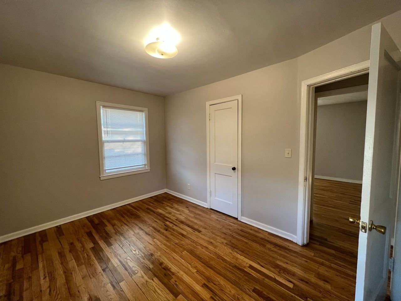 2108 S 48th Ave - Photo 4 of 16