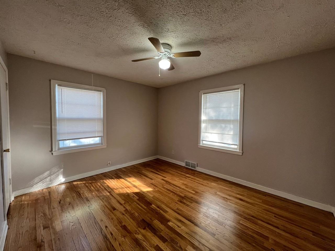 2108 S 48th Ave - Photo 6 of 16