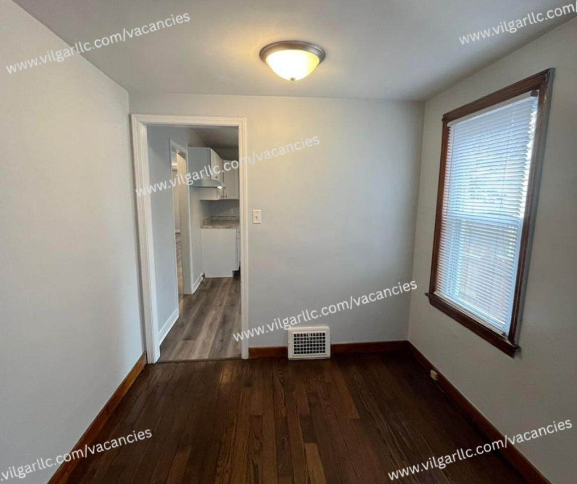 2708 162nd Pl - Photo 4 of 25