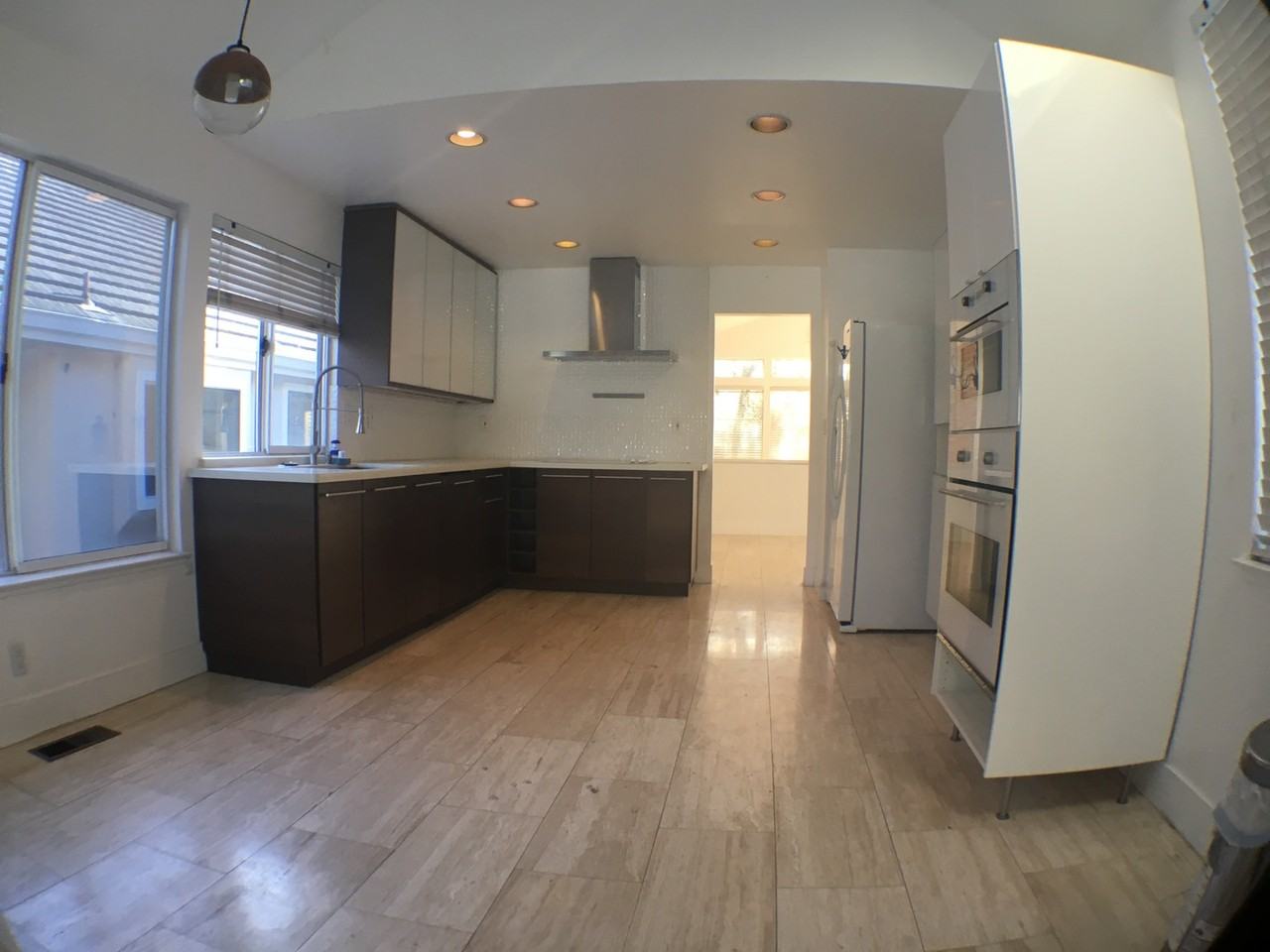 6143 Lakeview Circle - Photo 2 of 12