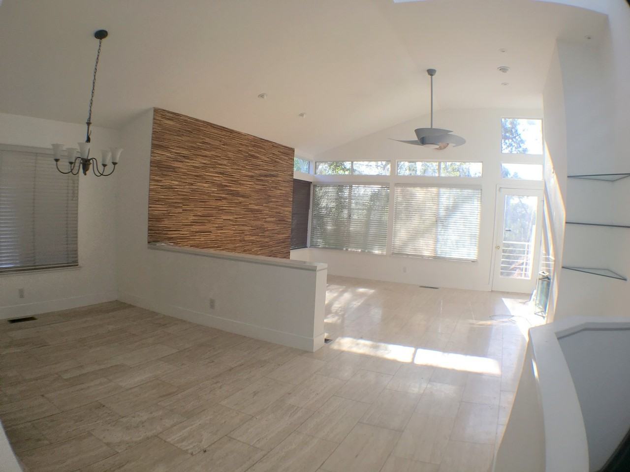 6143 Lakeview Circle - Photo 3 of 12