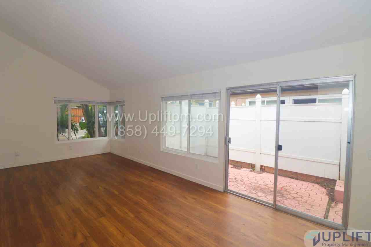 2807 Ledgetop Place - Photo 7 of 42