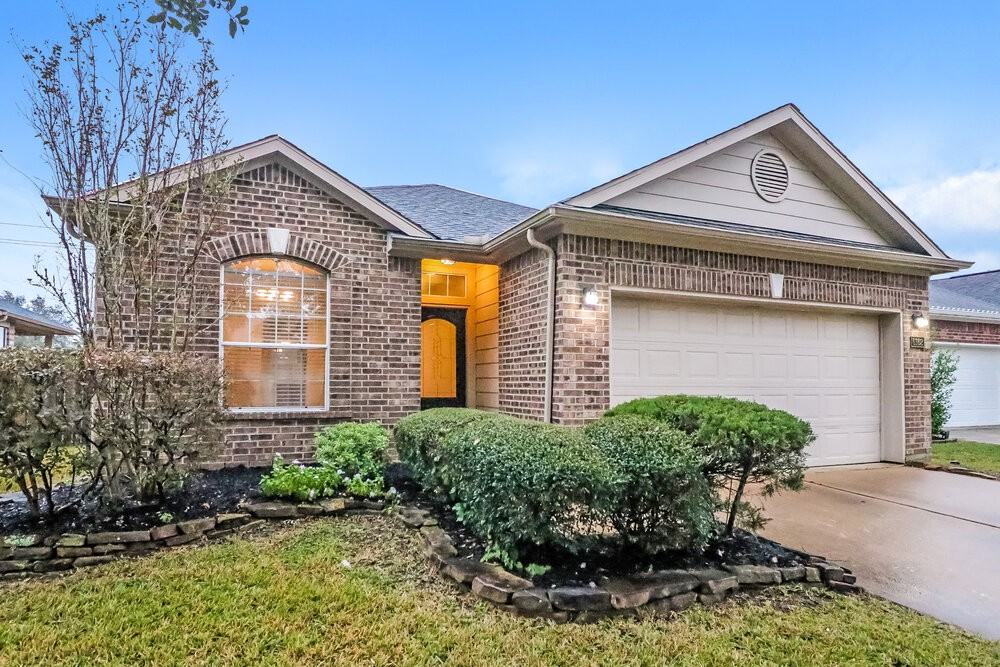 6162 New Castle Lane - Photo 3 of 16