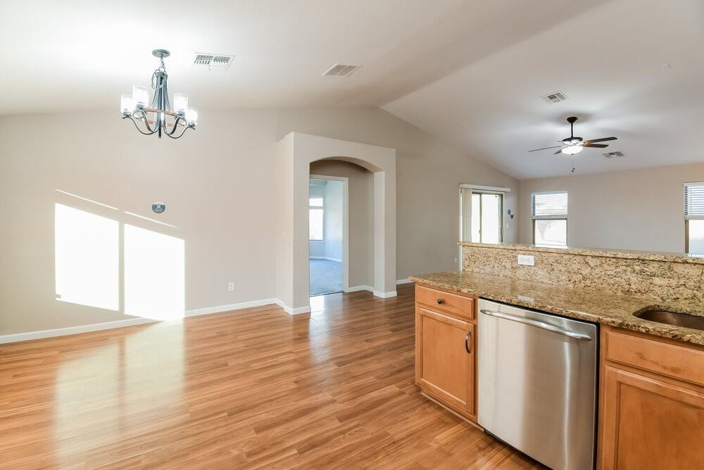 3650 W Carlos Ln - Photo 6 of 16