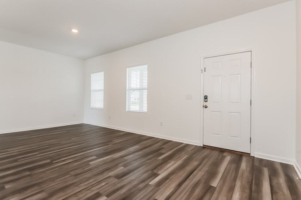 442 Barrier Reef St - Photo 4 of 17