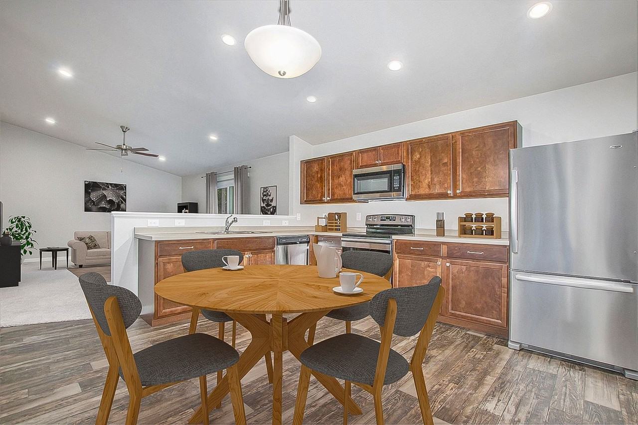 2701 Plover Dr Se - Photo 7 of 11