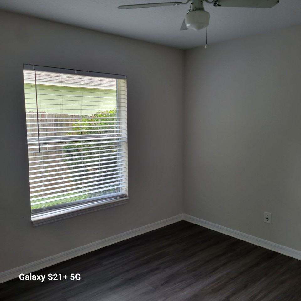 11A Squire Ct - Photo 6 of 9