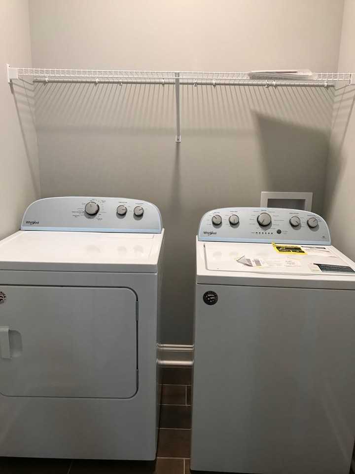 813 Downs Way - Photo 6 of 12