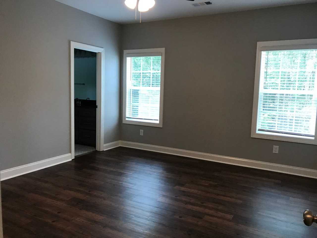 813 Downs Way - Photo 7 of 12