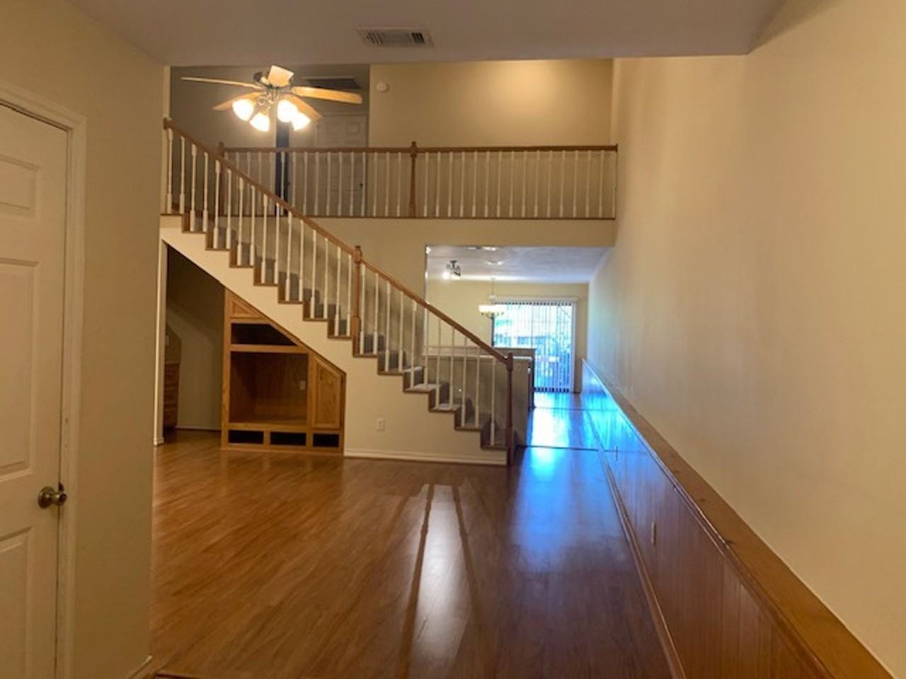 1922 20th St - Photo 5 of 50