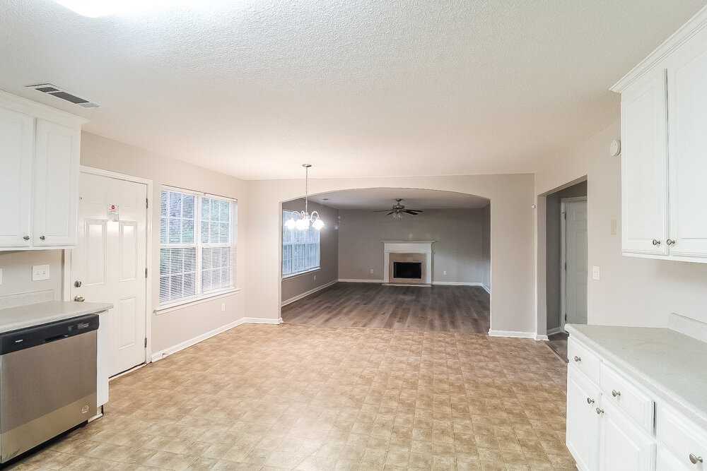 10947 Hondal Ct - Photo 6 of 17