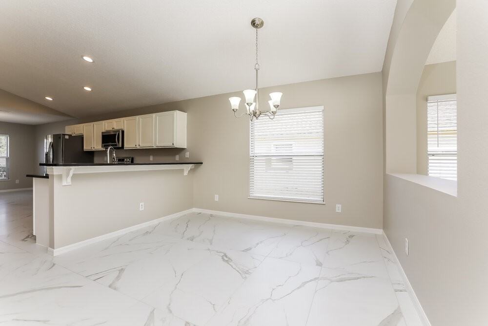 4132 Waltham Forest Drive - Photo 4 of 16