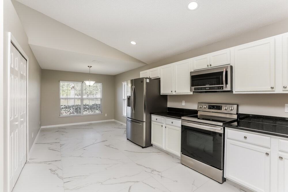 4132 Waltham Forest Drive - Photo 6 of 16