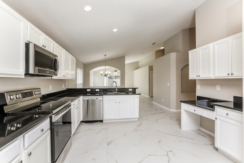 4132 Waltham Forest Drive - Photo 7 of 16