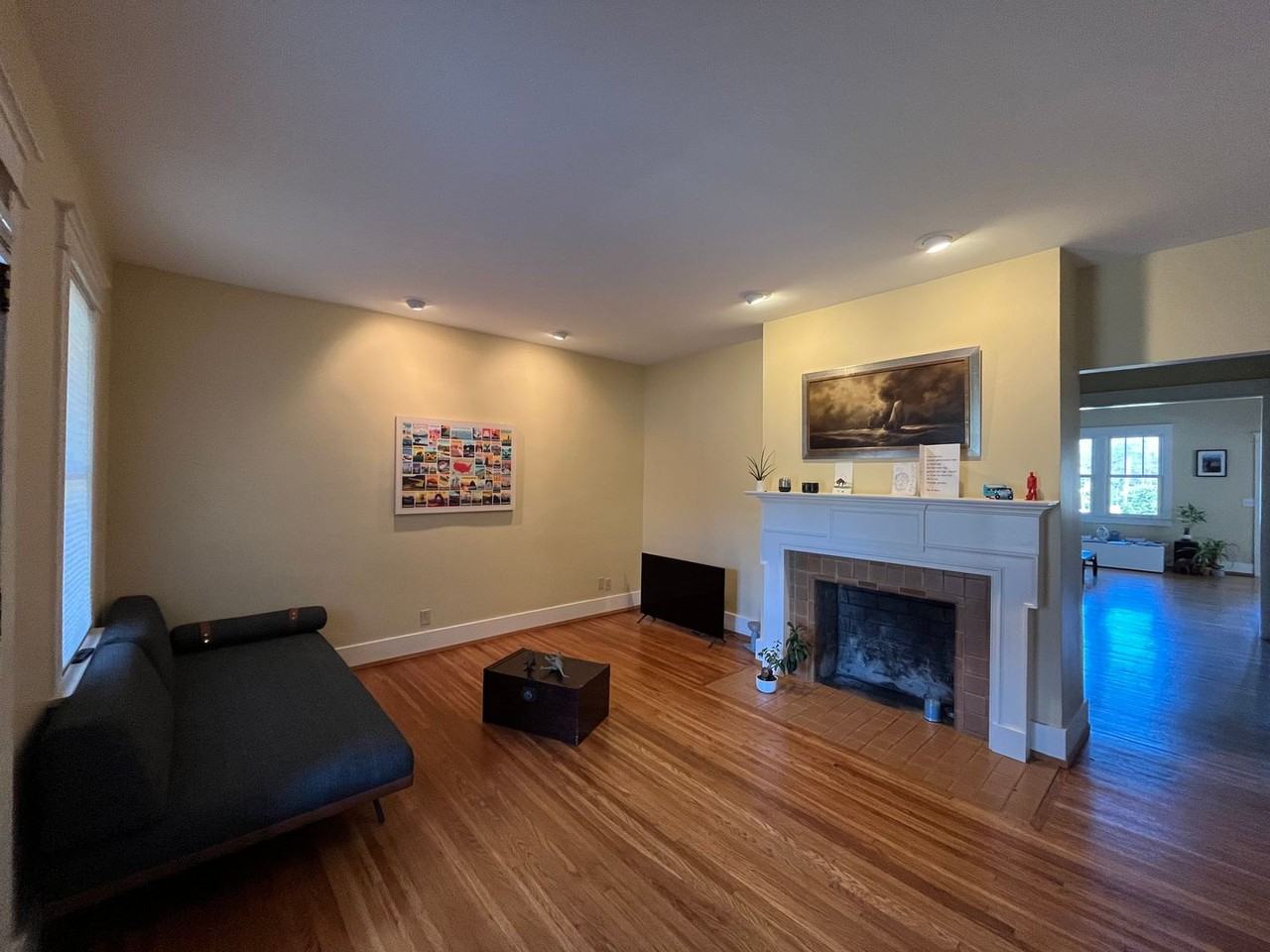 2124 Ashwood Avenue - Photo 7 of 39