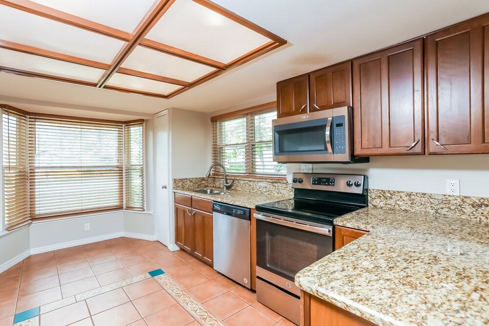 8612 Villanova St - Photo 5 of 16