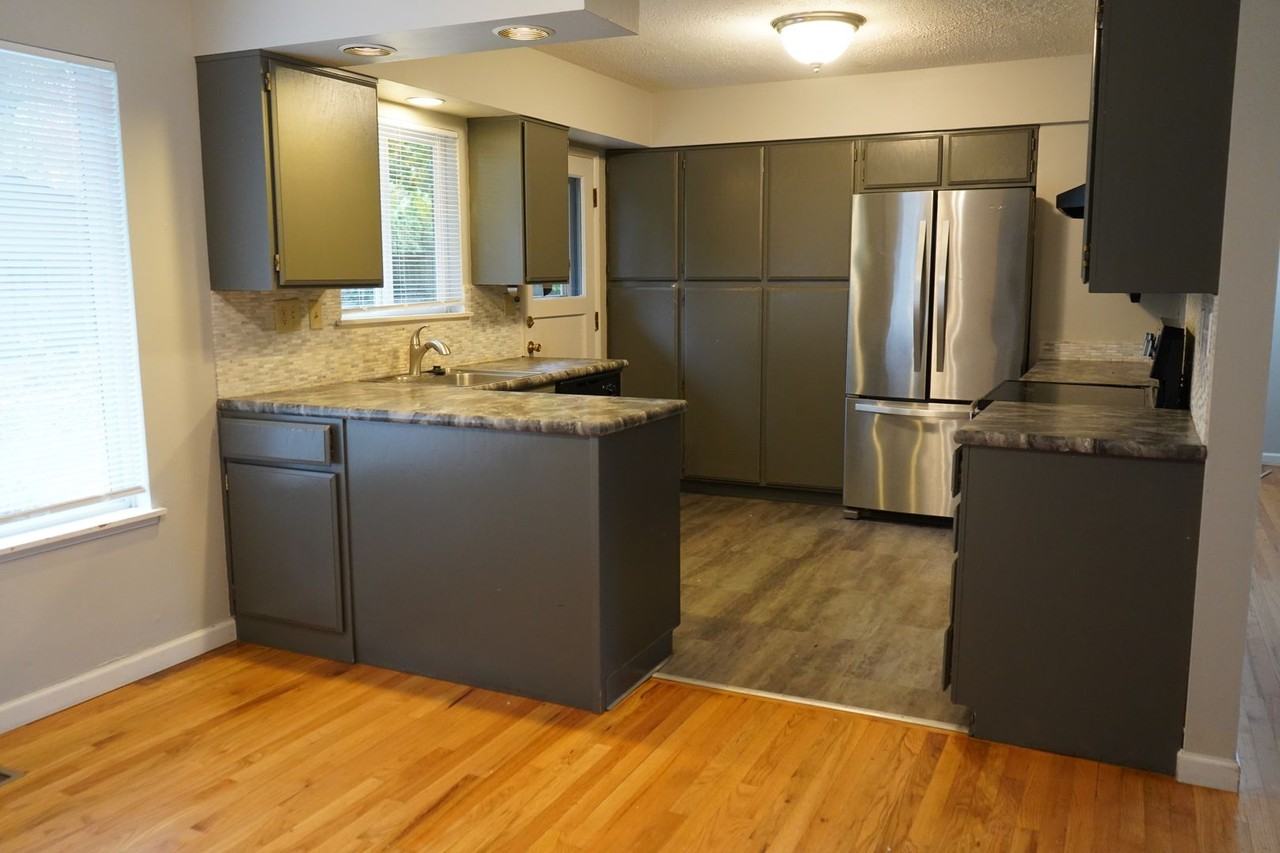 7208 Mississippi Dr - Photo 3 of 11