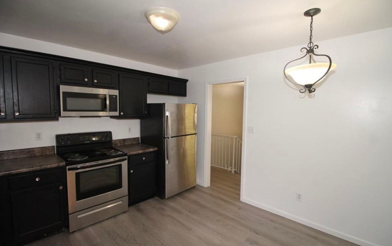 1929 Westridge Dr - Photo 6 of 13