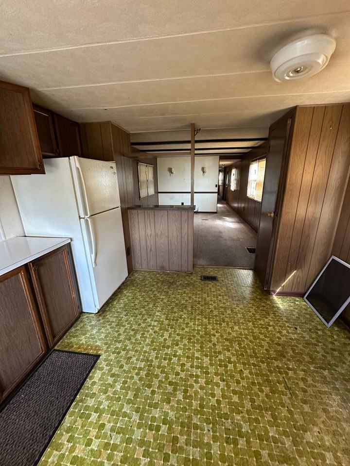 411 Meadowbrook Rd - Photo 7 of 9