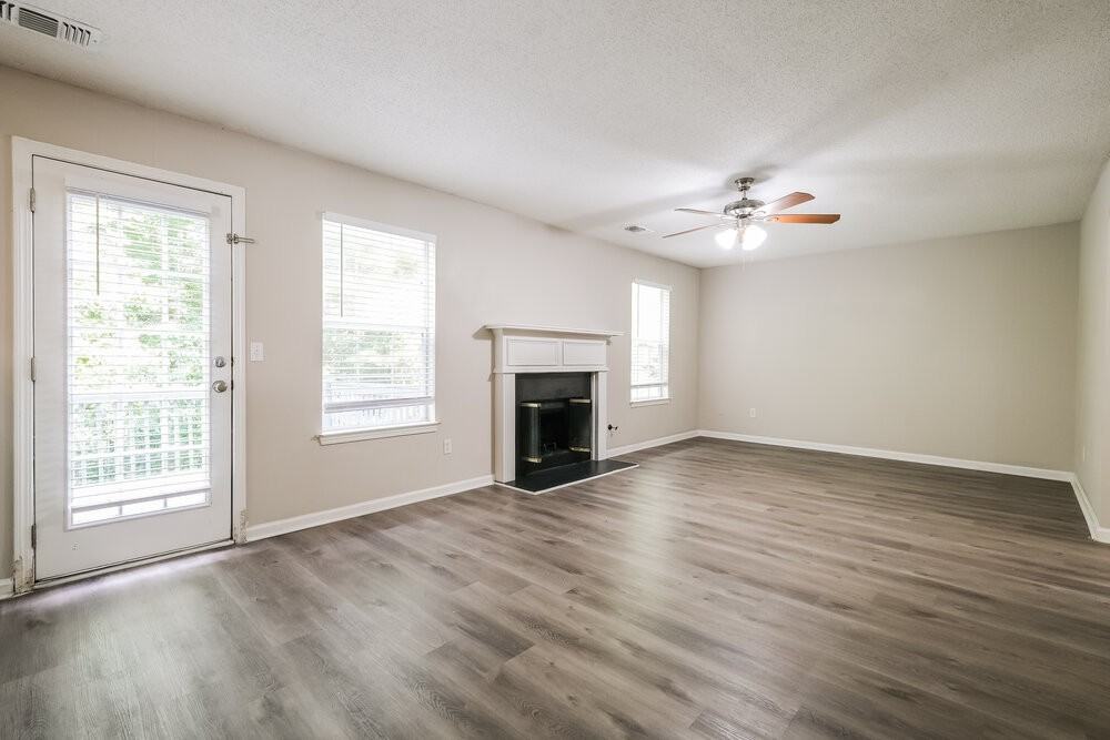 4410 Reserve Hill Xing - Photo 5 of 18