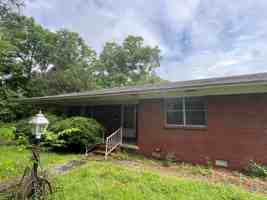 featured image of 105 Avenue 3 Northwest