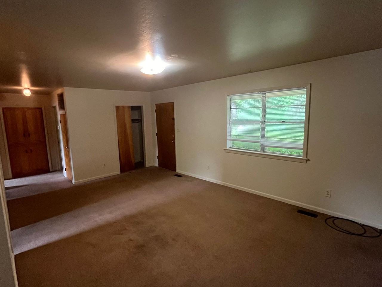 105 Avenue 3 Northwest - Photo 3 of 13