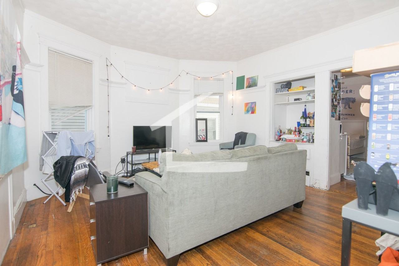 11 Gardner Terrace - Photo 3 of 13