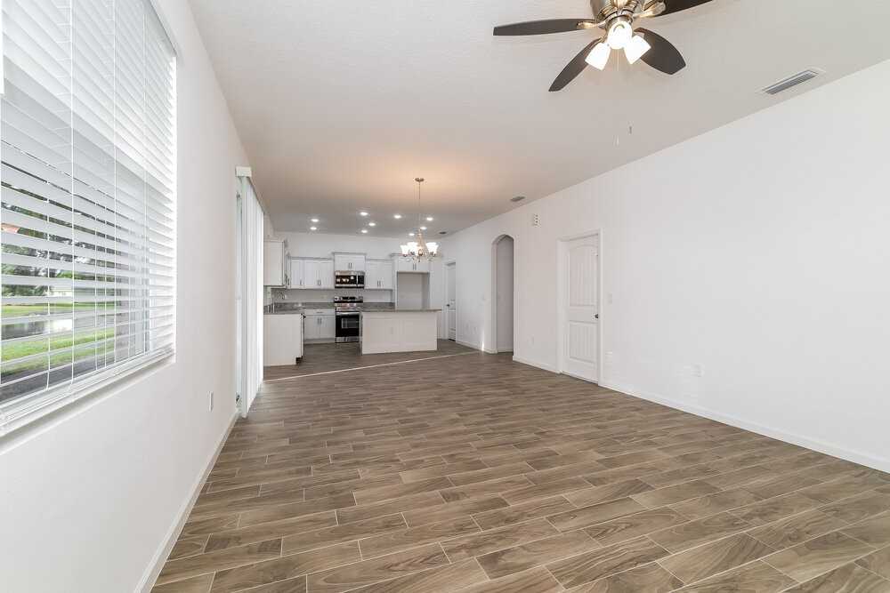 451 Martigues Dr - Photo 5 of 17