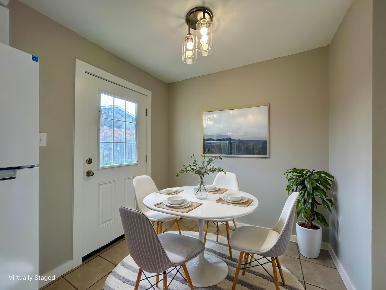 1319 West Price Lane - Photo 2 of 15