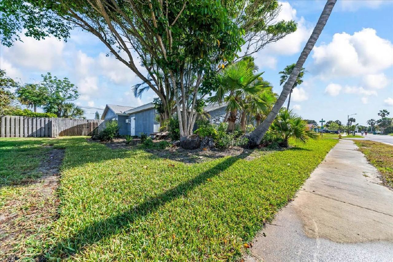 484 Greenway Avenue - Photo 5 of 35