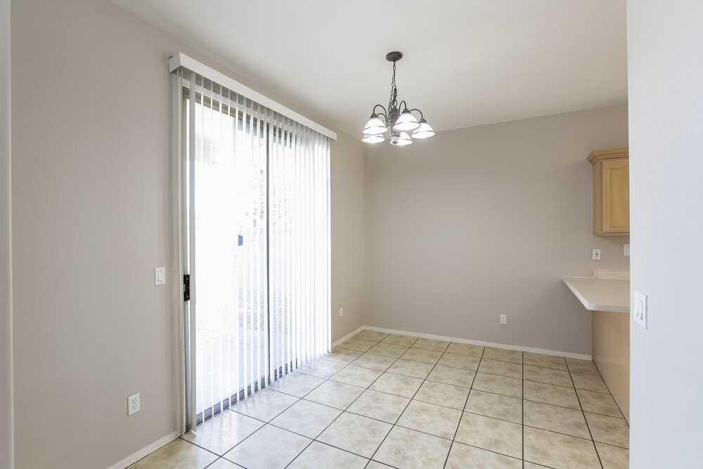 11402 W Mohave St - Photo 7 of 17