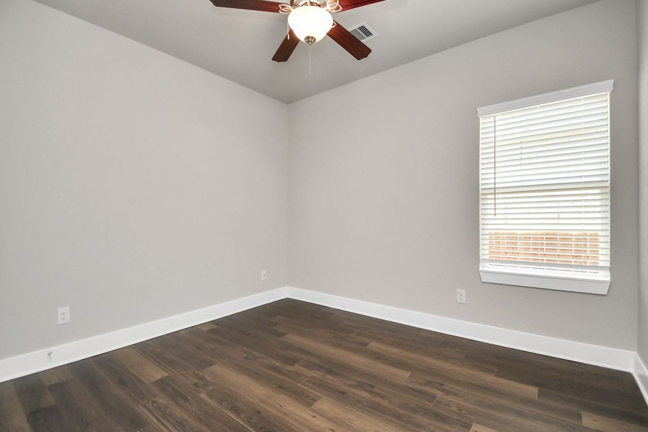 10602 Wildflower View Dr - Photo 6 of 40