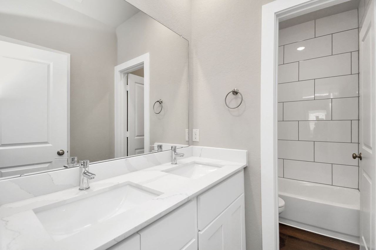 10602 Wildflower View Dr - Photo 7 of 40