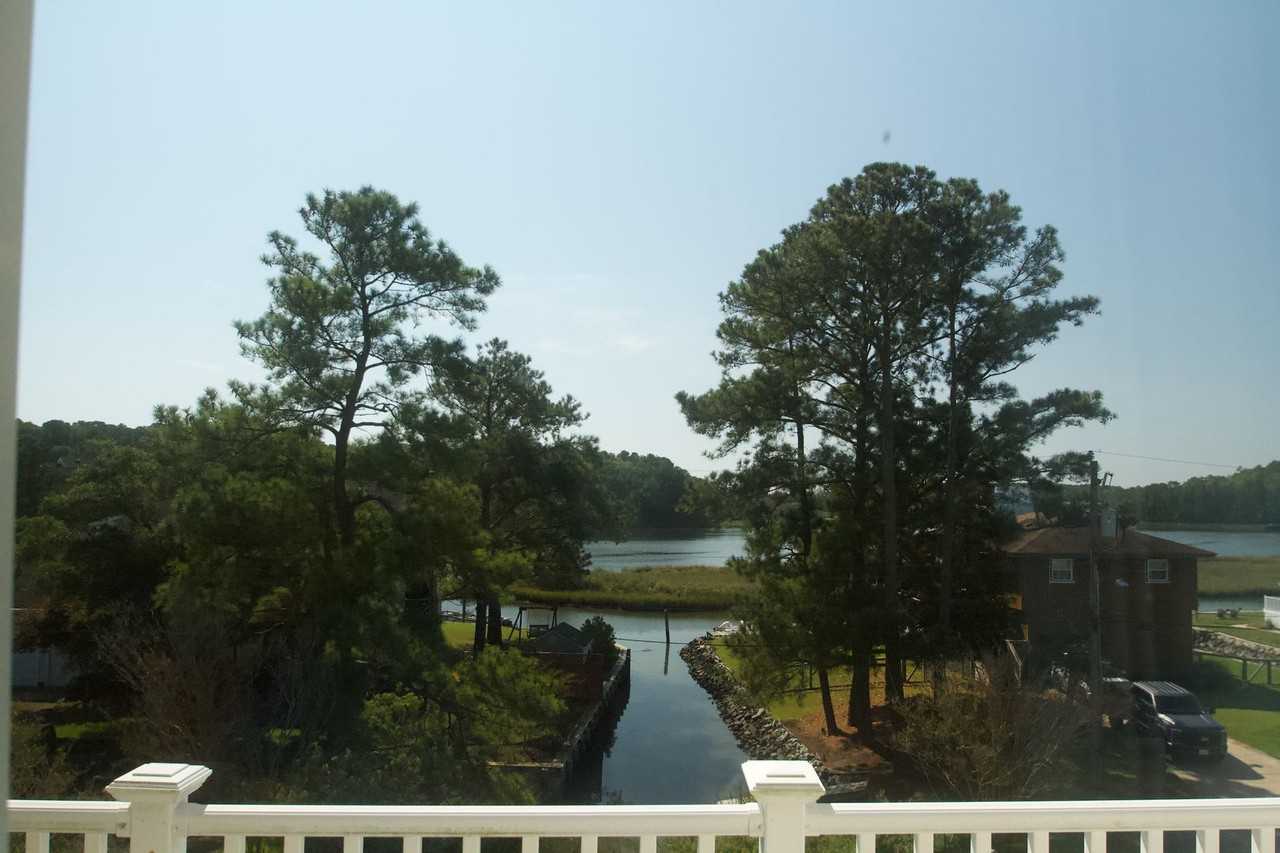 813 Close Avenue - Photo 3 of 20