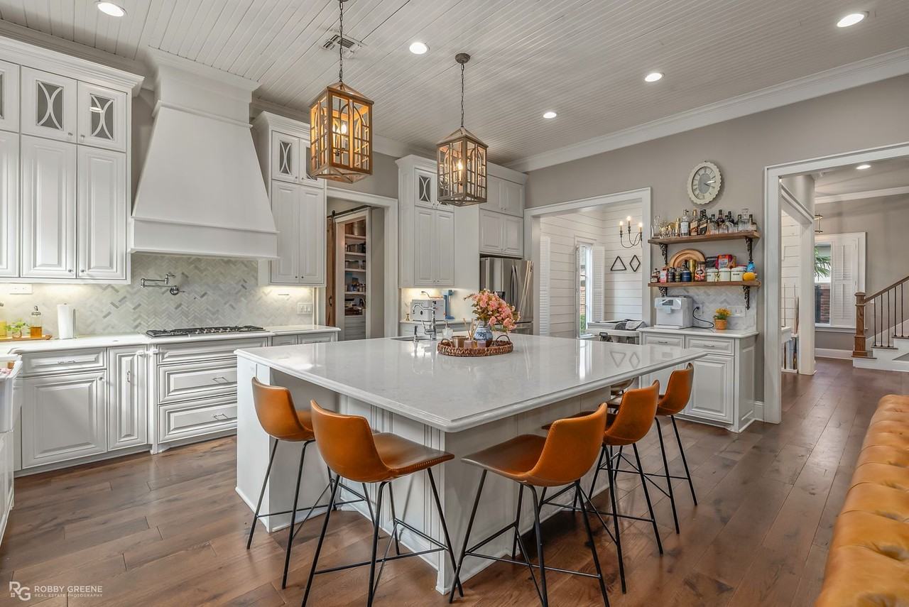 106 Vieux Carre - Photo 2 of 15