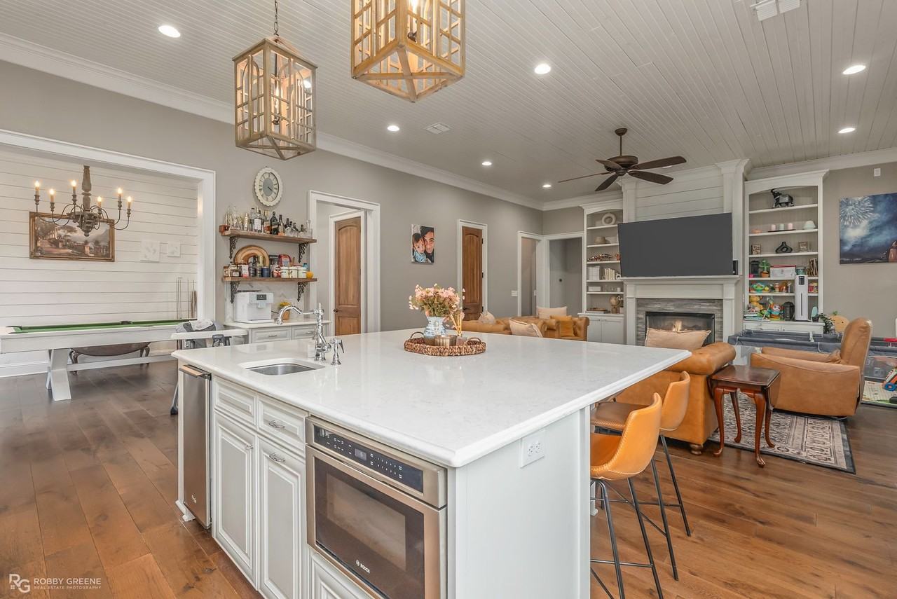 106 Vieux Carre - Photo 3 of 15