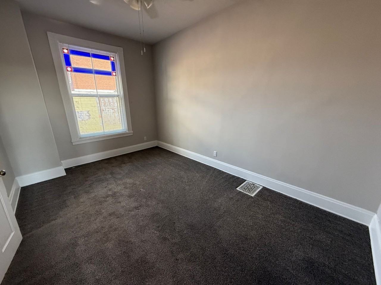 112 West Nixon Street - Photo 5 of 16