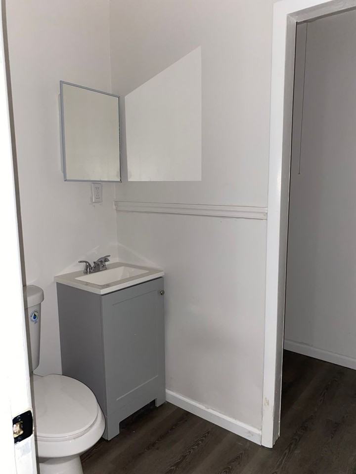 1156 Camp Jackson Rd - Photo 5 of 9