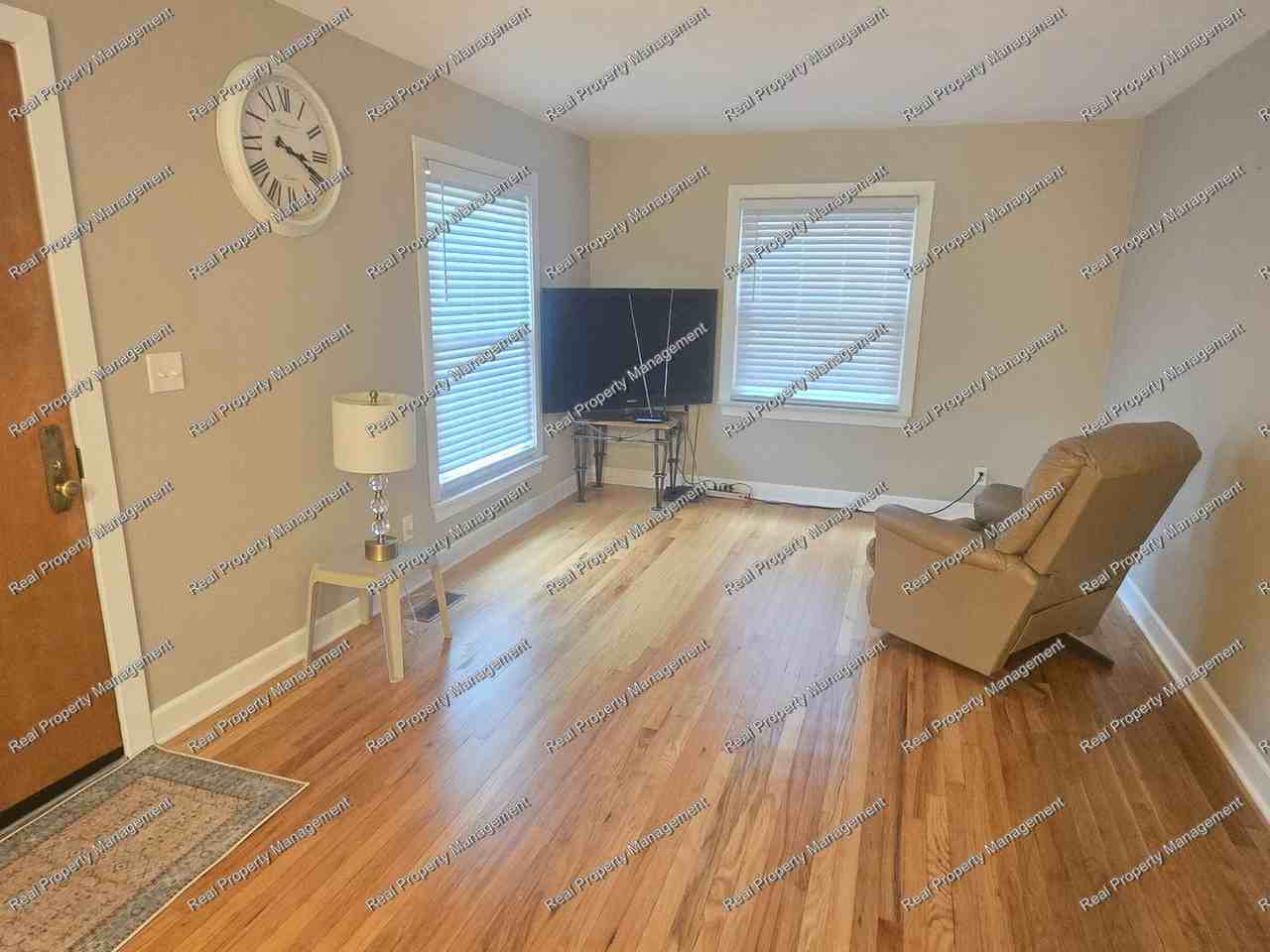 8134 Meadow Ln - Photo 2 of 16