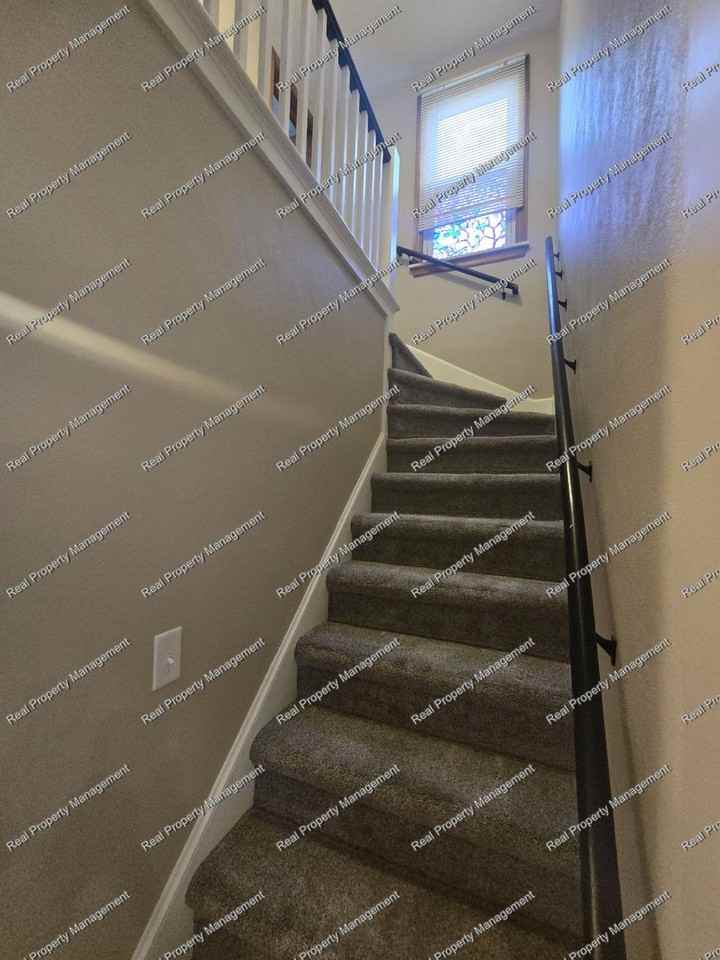 8134 Meadow Ln - Photo 6 of 16