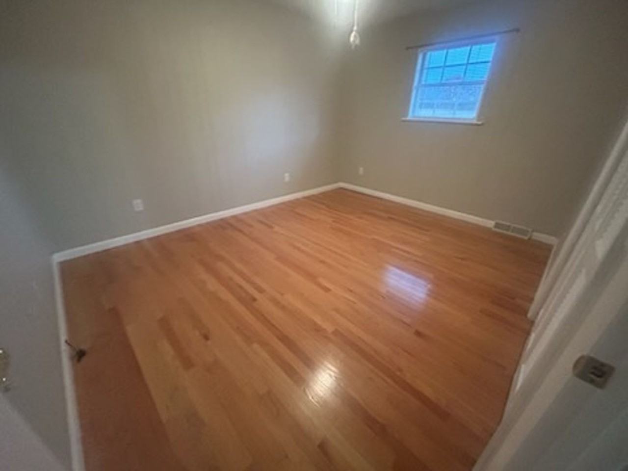 608 Lynn Camp Church Road - Photo 3 of 11