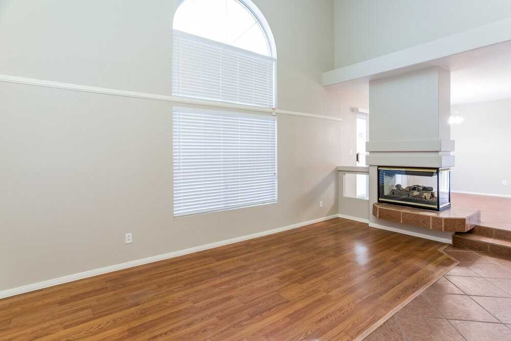 3307 Epson St - Photo 2 of 16