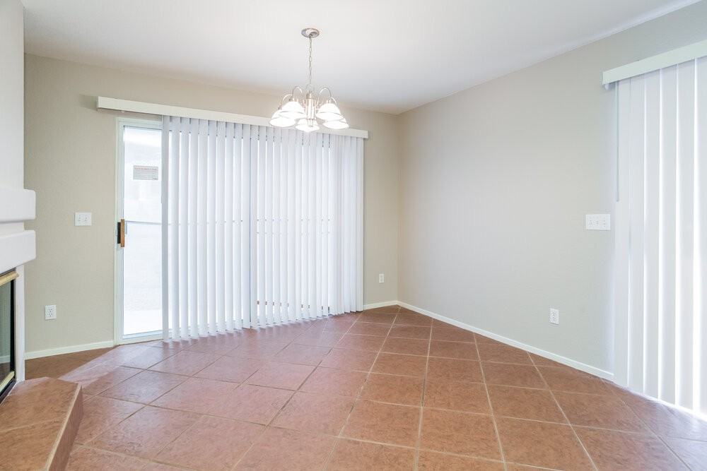 3307 Epson St - Photo 4 of 16