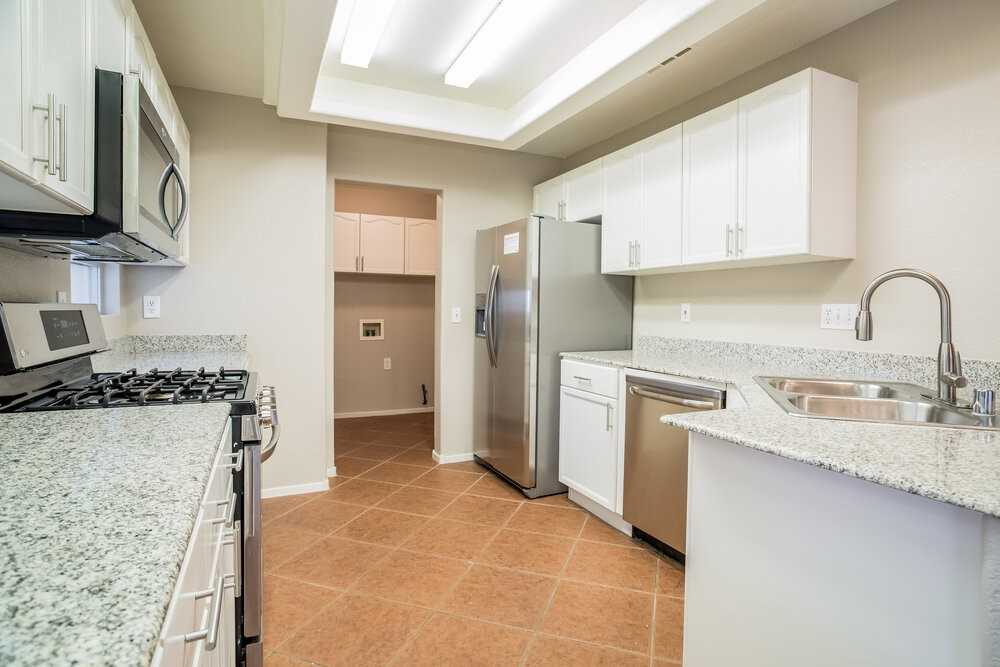 3307 Epson St - Photo 6 of 16