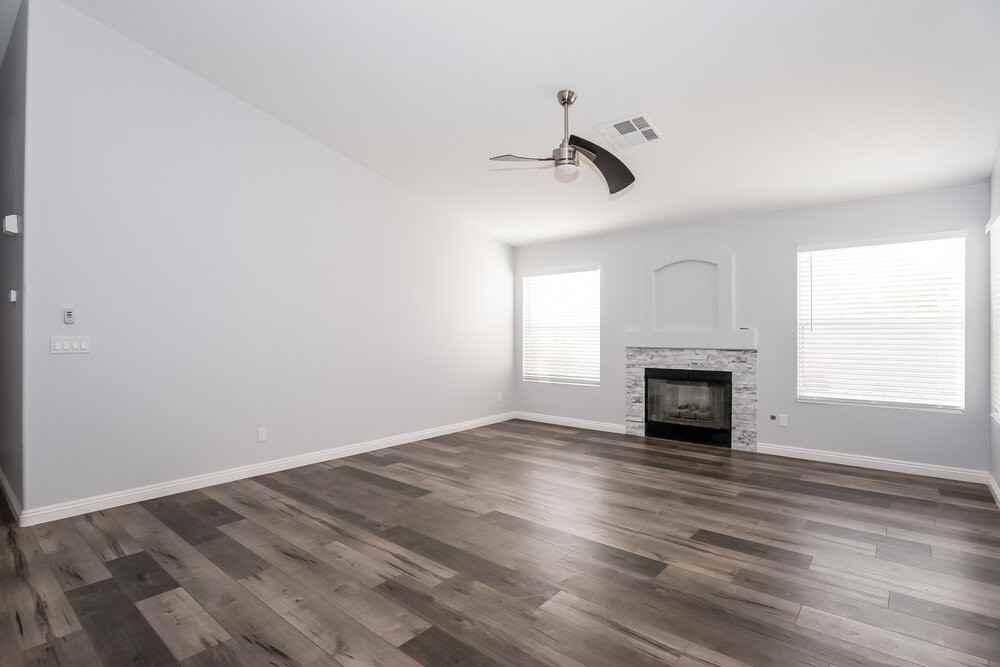 704 Colonnade Row Dr - Photo 4 of 15