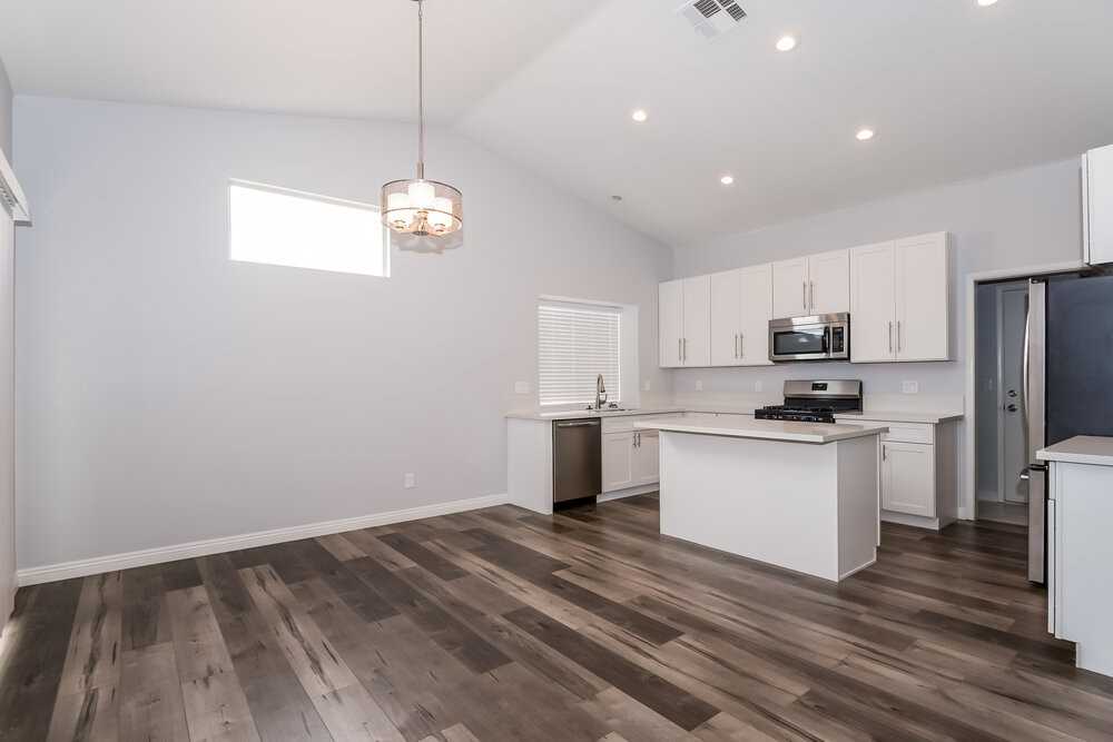 704 Colonnade Row Dr - Photo 5 of 15