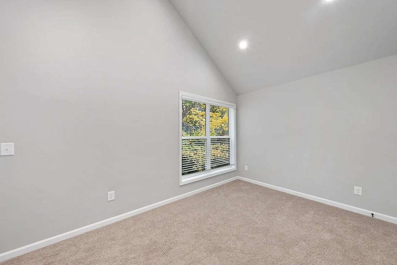 2213 Garden Pl - Photo 7 of 12